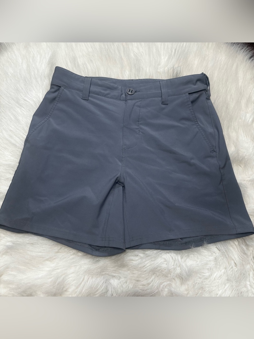 Huk Women’s Gray Performance Fishing Shorts size Small